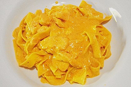 Bandnudeln mit frischem Lachs 4