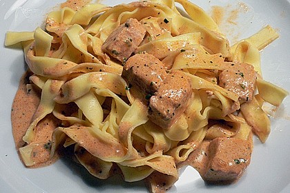 Bandnudeln mit frischem Lachs 5