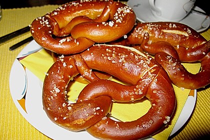 Schw&auml;bische Laugenbrezel 19