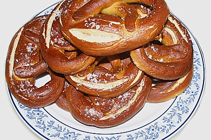 Schw&auml;bische Laugenbrezel 23