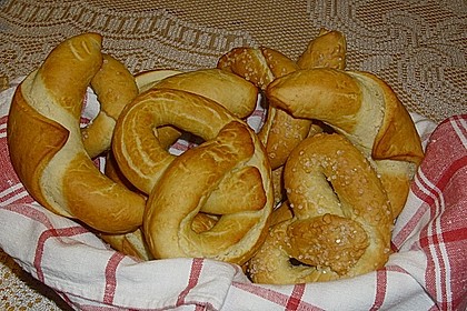 Schw&auml;bische Laugenbrezel 28
