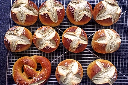 Schw&auml;bische Laugenbrezel 29