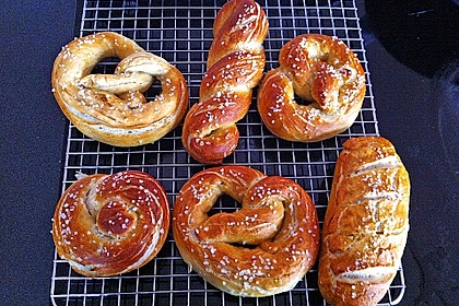 Schw&auml;bische Laugenbrezel 30