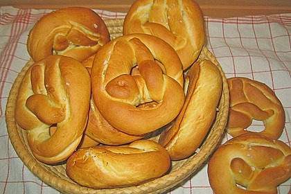 Schw&auml;bische Laugenbrezel 3