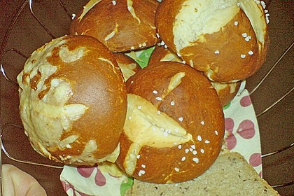 Schw&auml;bische Laugenbrezel 10