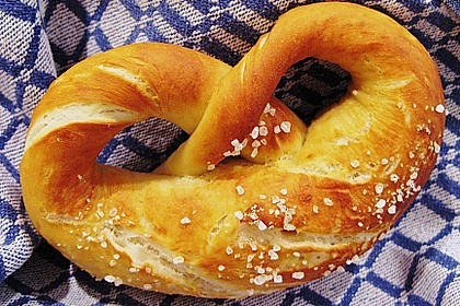 Schw&auml;bische Laugenbrezel 12