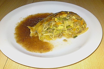 Asiatischer Strudel mit scharfer Pflaumenso&szlig;e 6