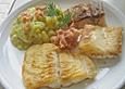 Trilogie von Meeresfischen an Kartoffel - Gurken - Salat