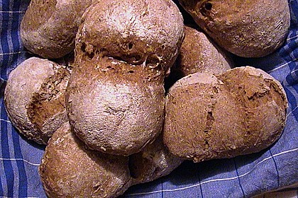 Roggenbrötchen 18