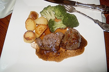 Alberto's Lammfilet mit Balsamico - Honigsauce 1