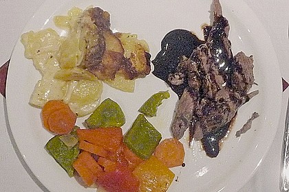 Alberto's Lammfilet mit Balsamico - Honigsauce 11