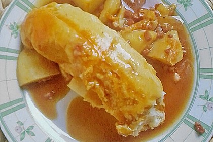 Dampfnudel herzhaft auf Kartoffeln 2