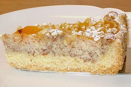 Aprikosenkuchen mit Mandelguss 10