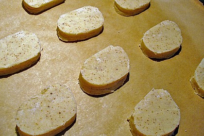 Oma K&auml;the&acute;s Butter - Sand - Pl&auml;tzchen 1