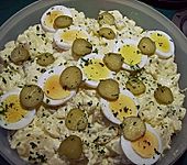 Omas bester Kartoffelsalat mit Mayonnaise (Bild)