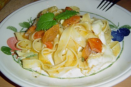 Angebratene Kirschtomaten mit Nudeln 3
