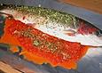 Gef&uuml;llte Forellen mit Paprika und Tomaten