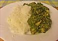 Spinat mit Zwiebel und Pute auf indische Art