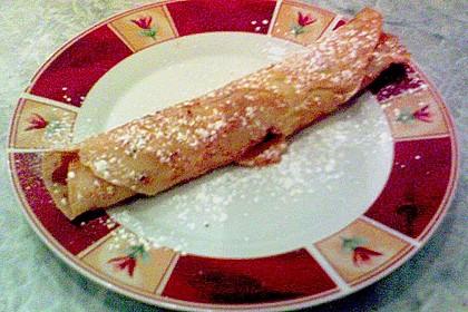 Palatschinken mit Marillenmarmelade 15