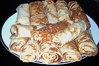 Palatschinken mit Marillenmarmelade 12