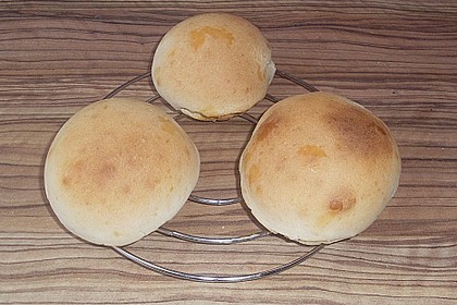 Frische Sonntagsbr&ouml;tchen Bonifatius 2