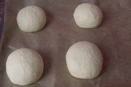 Frische Sonntagsbr&ouml;tchen Bonifatius 3
