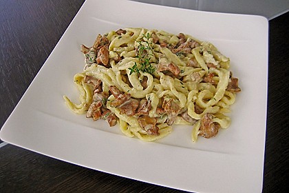 Rahm - Pfifferlinge mit Sp&auml;tzle