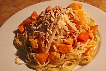 Pasta mit Kürbis und Pinienkernen 4
