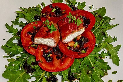 Ziegenk&auml;se - Taler auf Rucola 1