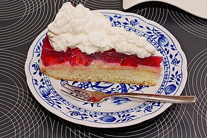 77 - kcal - Erdbeerkuchen 50