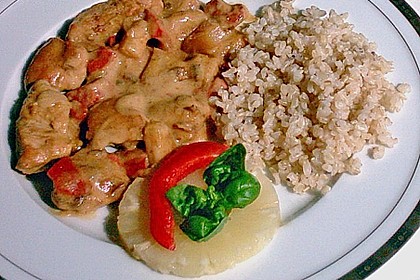 H&uuml;hnercurry mit Ananas