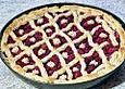 Himbeertarte mit Mandelbaiser