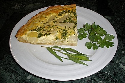 Spargelkuchen mit Estragon