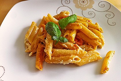 Nudeln mit Tomaten, Schafskäse und Oliven 19