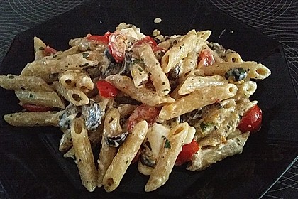 Nudeln mit Tomaten, Schafskäse und Oliven 29