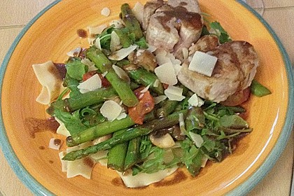 Schweinefilet mit Rucola und grünem Spargel 9