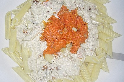 Bandnudeln mit K&uuml;rbis und Gorgonzola - Walnuss - Sauce 2