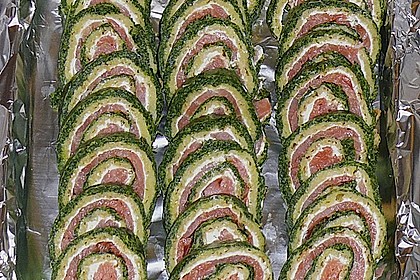 Lachsrolle mit Spinat und Frischkäse 10