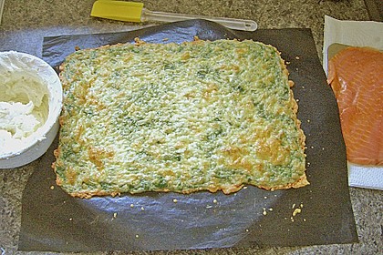 Lachsrolle mit Spinat und Frischkäse 125
