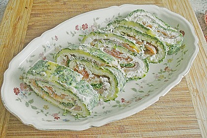 Lachsrolle mit Spinat und Frischkäse 147