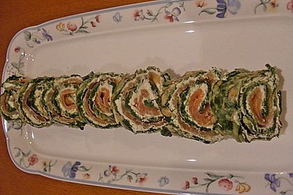 Lachsrolle mit Spinat und Frischkäse 137