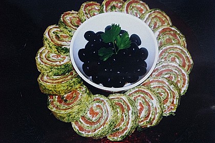 Lachsrolle mit Spinat und Frischkäse 15