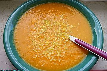 Möhren - Kokos - Curry Suppe