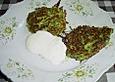 Zucchinipl&auml;tzchen mit Joghurtsauce