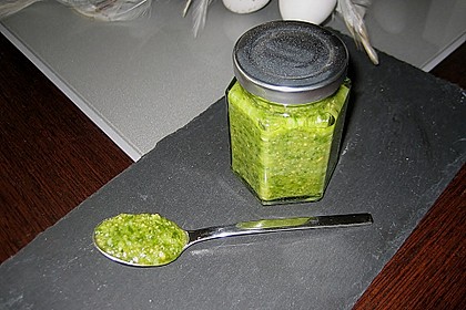 Basilikumpesto 16