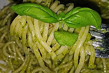 Basilikumpesto 10