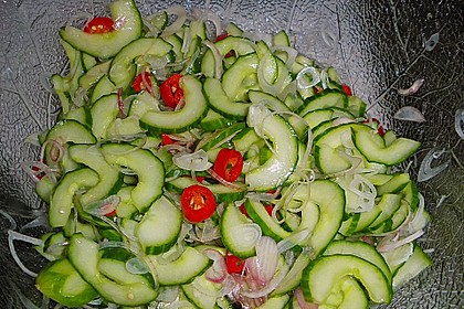 Thail&auml;ndischer Gurkensalat 3