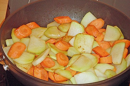 Kohlrabi - M&ouml;hren - Ragout mit W&uuml;rstchen 8