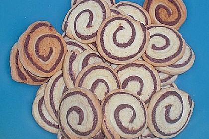 Schwarz Weiss Gebäck 51