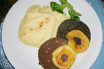 Bratkartoffeln mit Blut - und Leberwurst 8